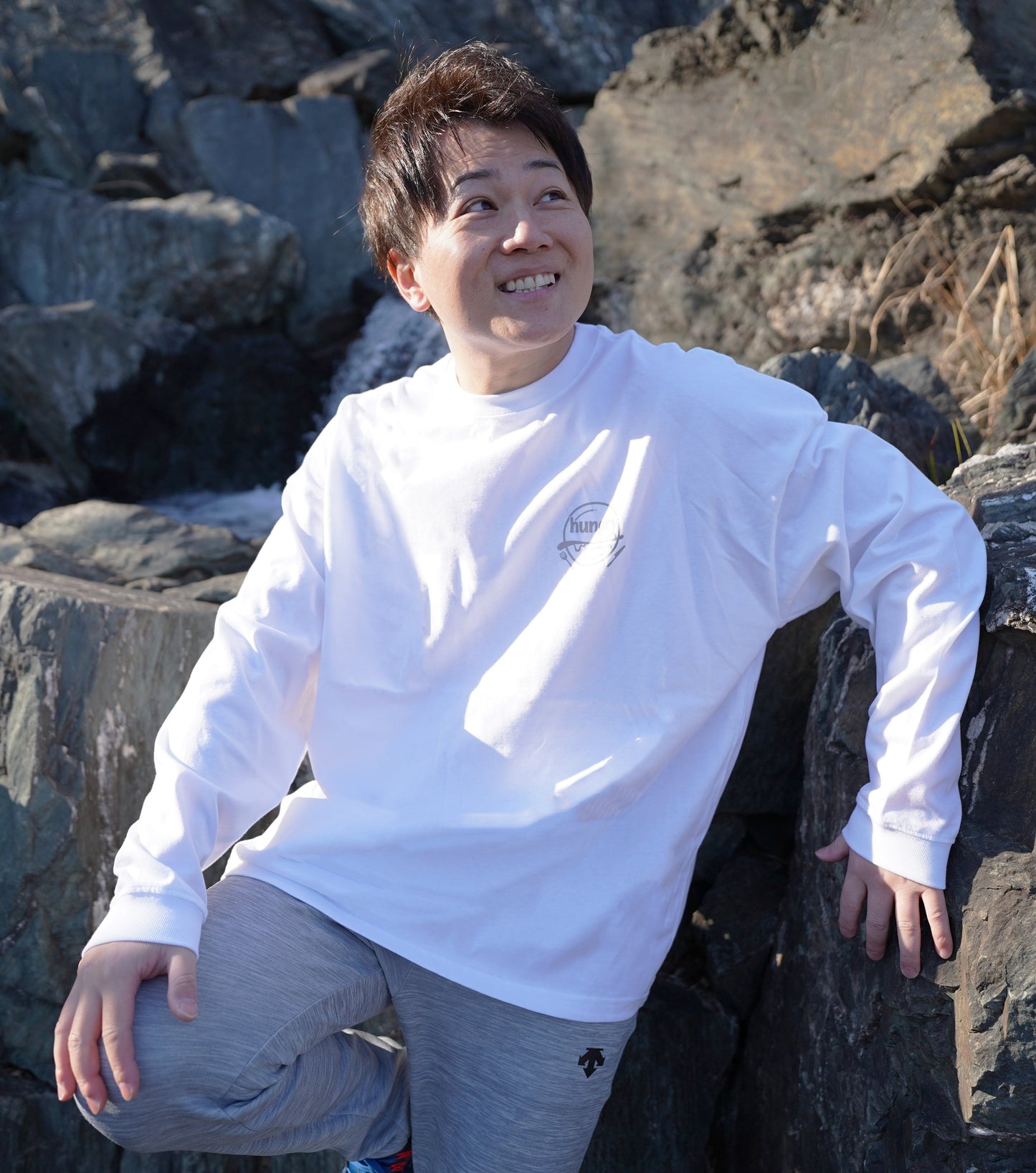 "hungry" LONG T-SHIRTS